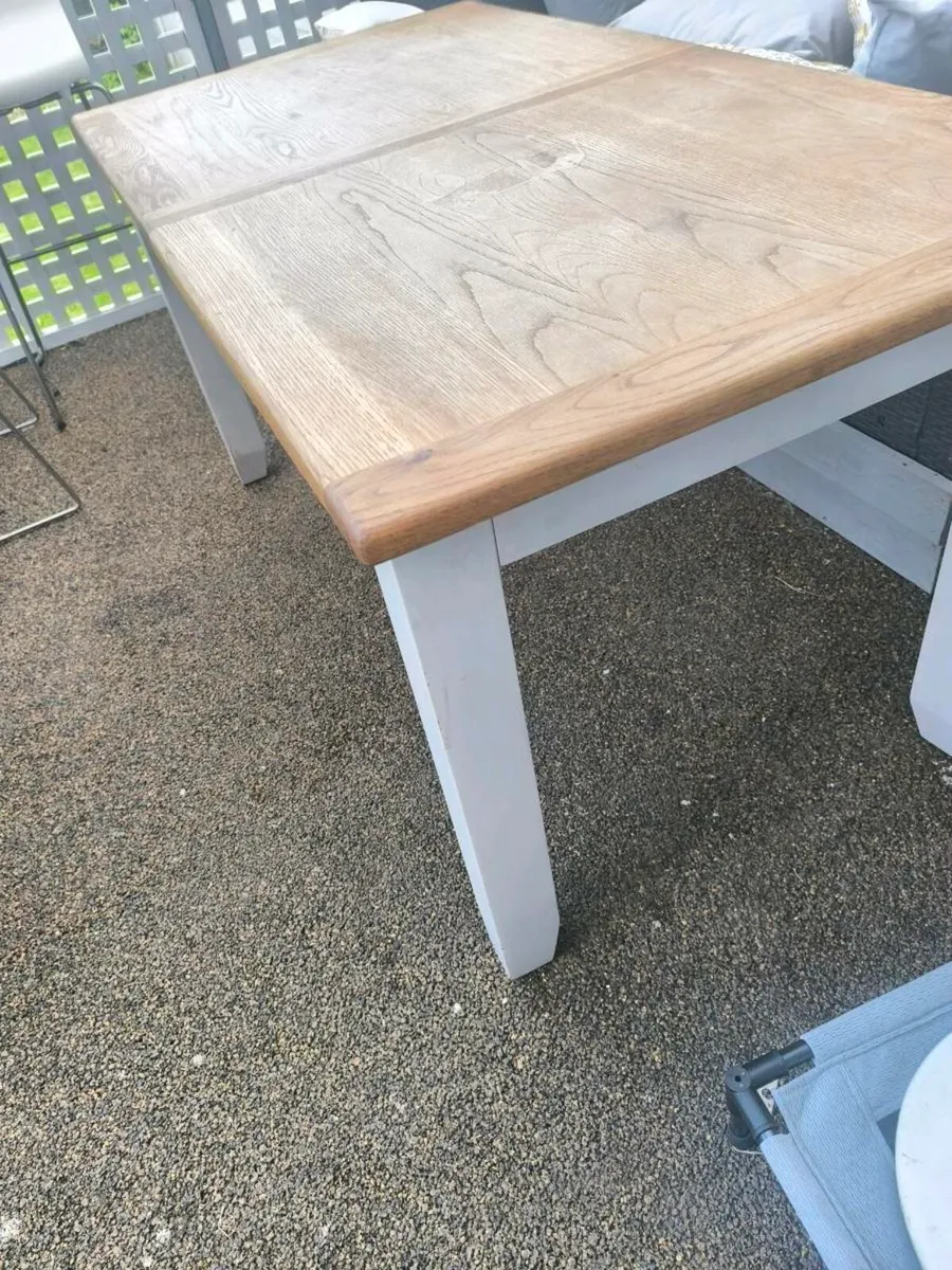 Kitchen table - Image 2