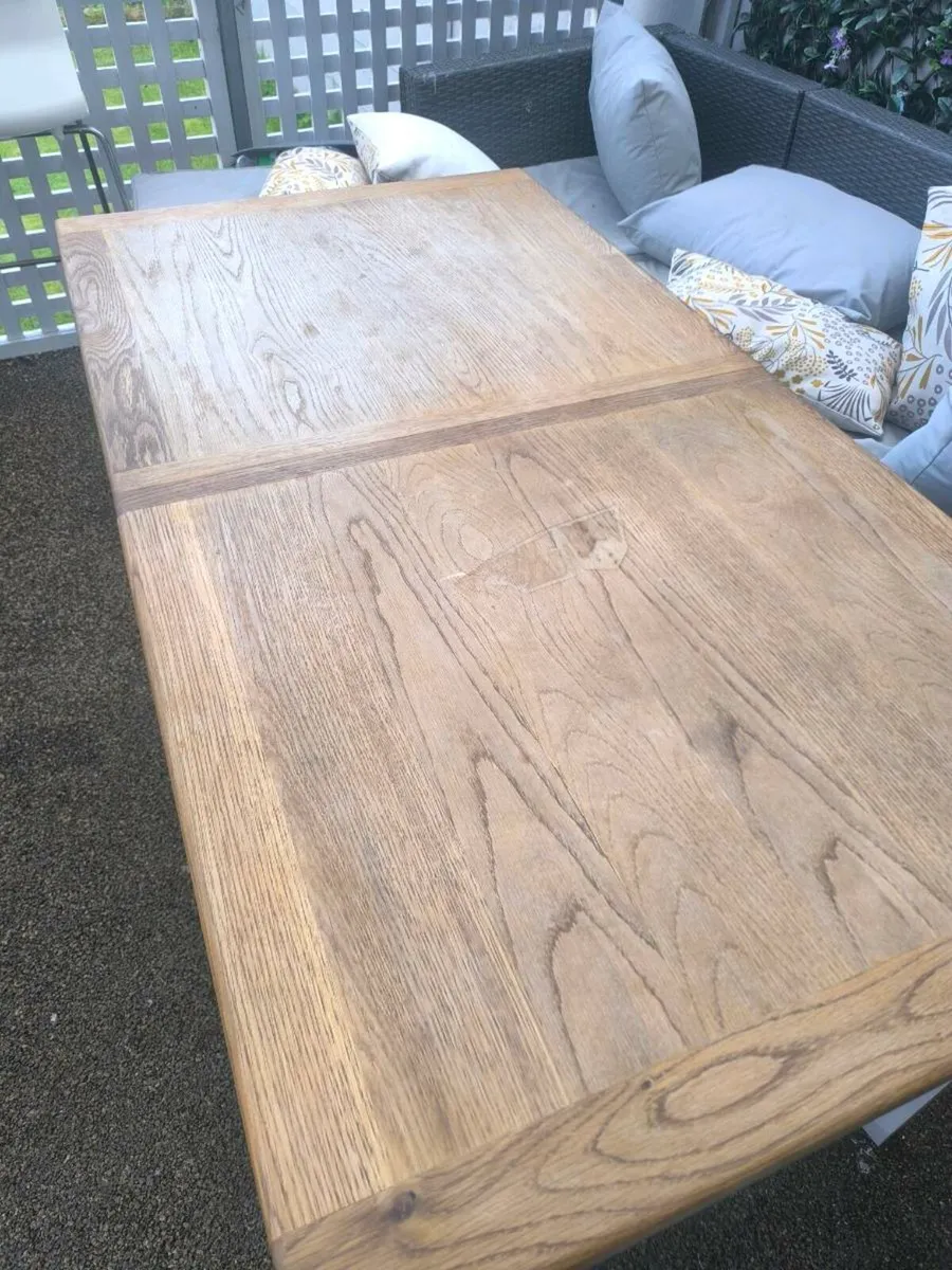 Kitchen table - Image 3