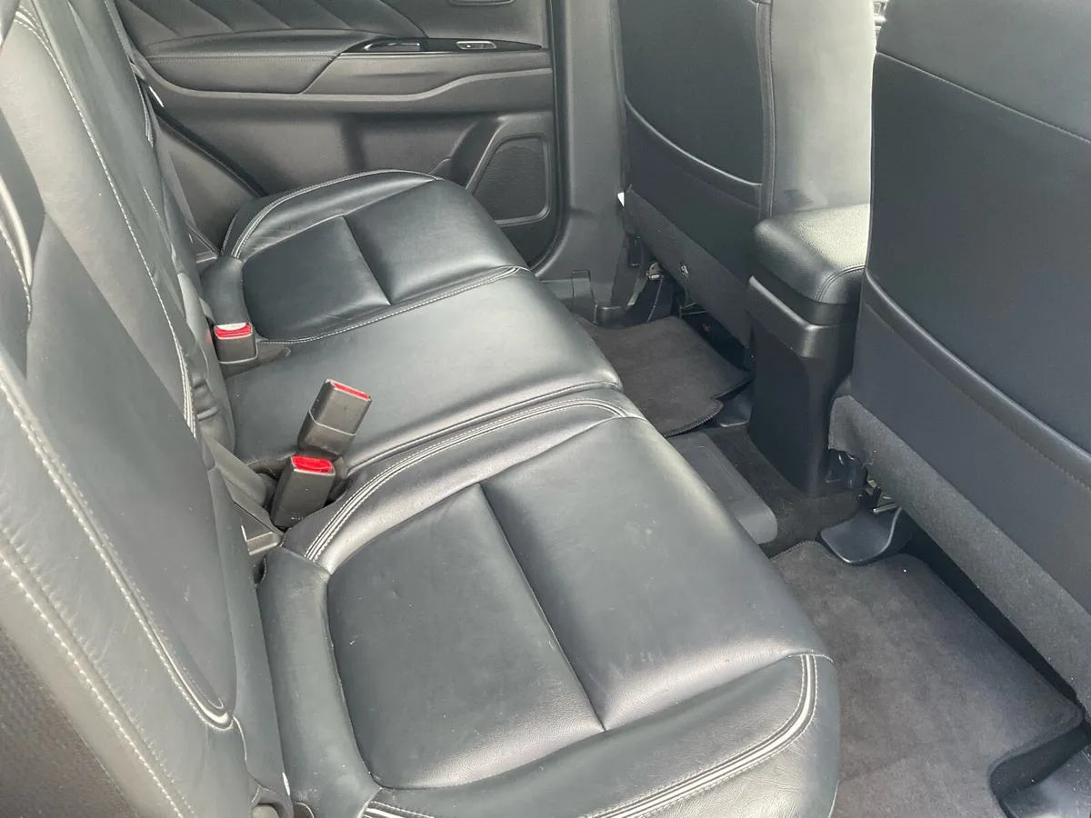Car - Image 3