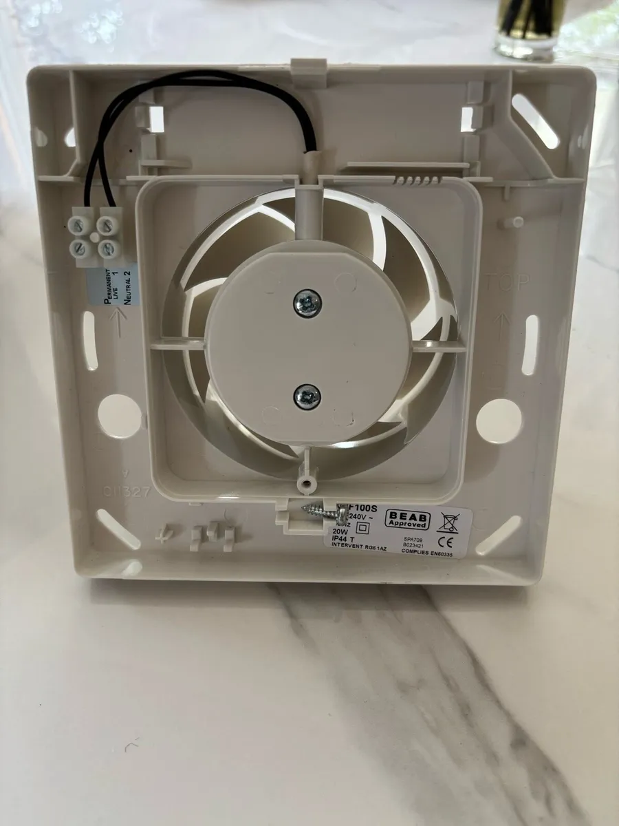 Bathroom Extractor Fan - Image 3