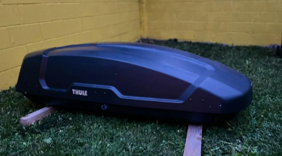 Thule roof box - med size - Image 2