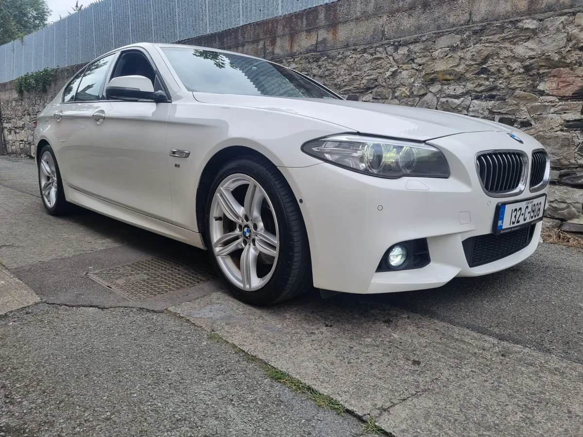 BMW 5-Series 2013 - Image 2