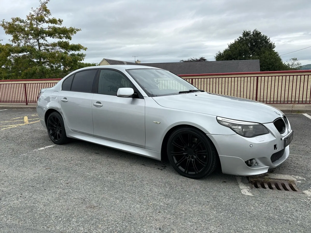 2009 BMW 520D SPORT - Image 1