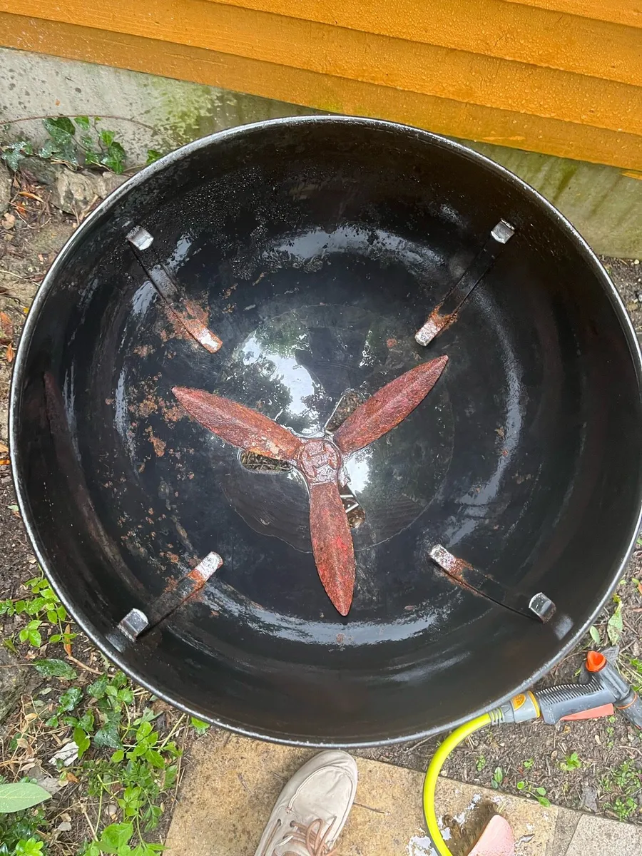 Weber Kettle BBQ - Image 3