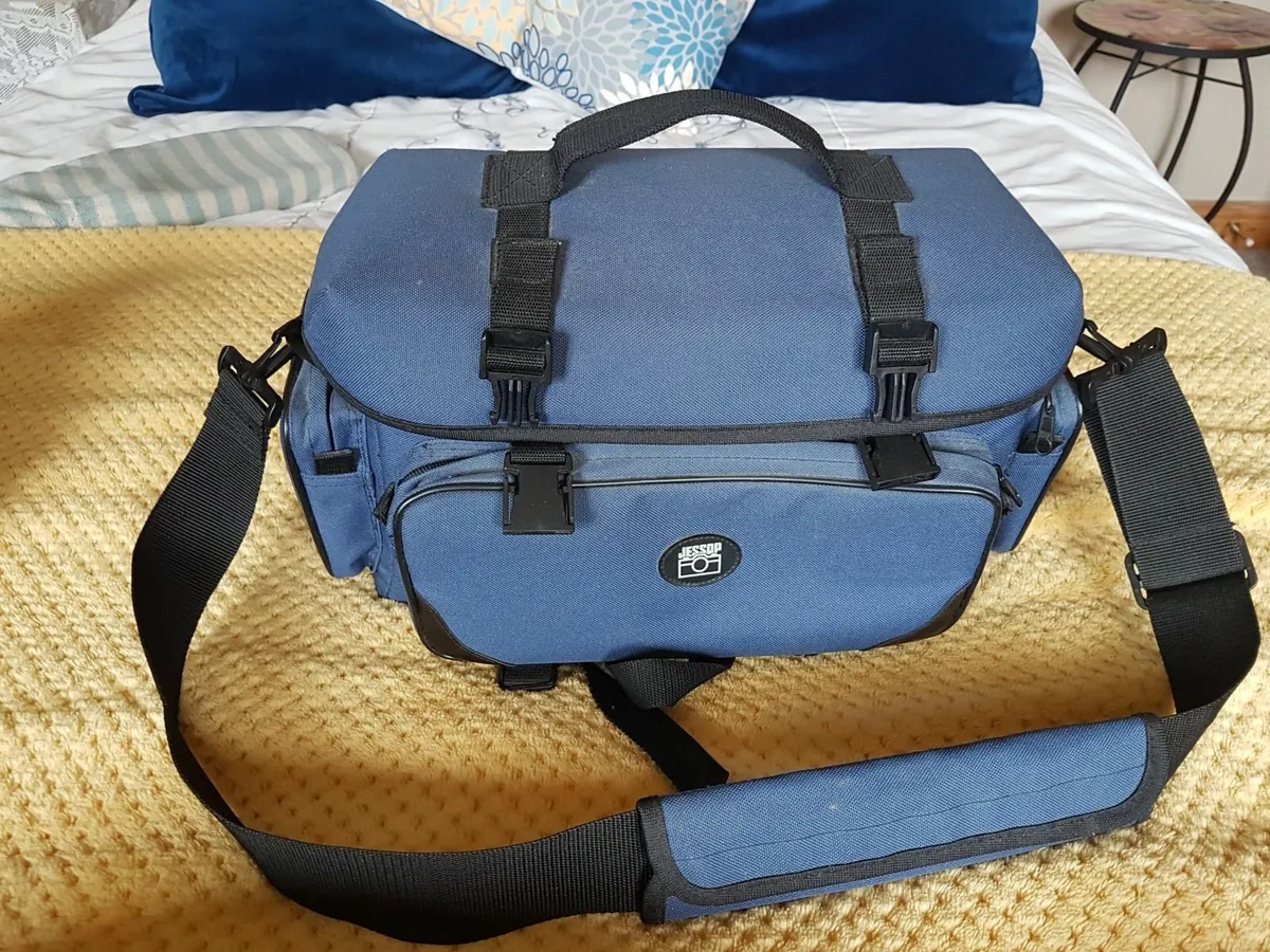 Camera and lens and case - Image 1