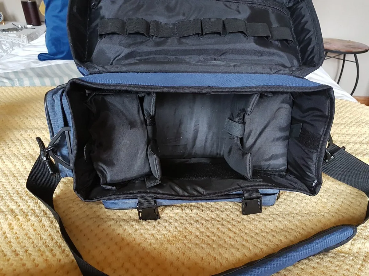 Camera and lens and case - Image 2