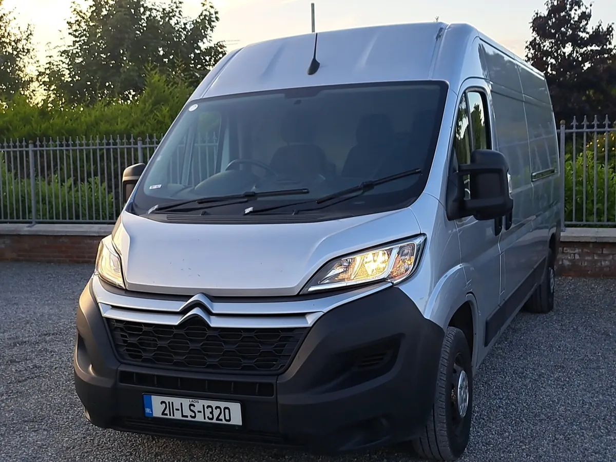 Citroen Relay L3H2 Van would be ideal campervan - Image 3