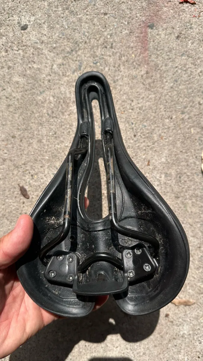 Bike seats/ saddles - Image 3