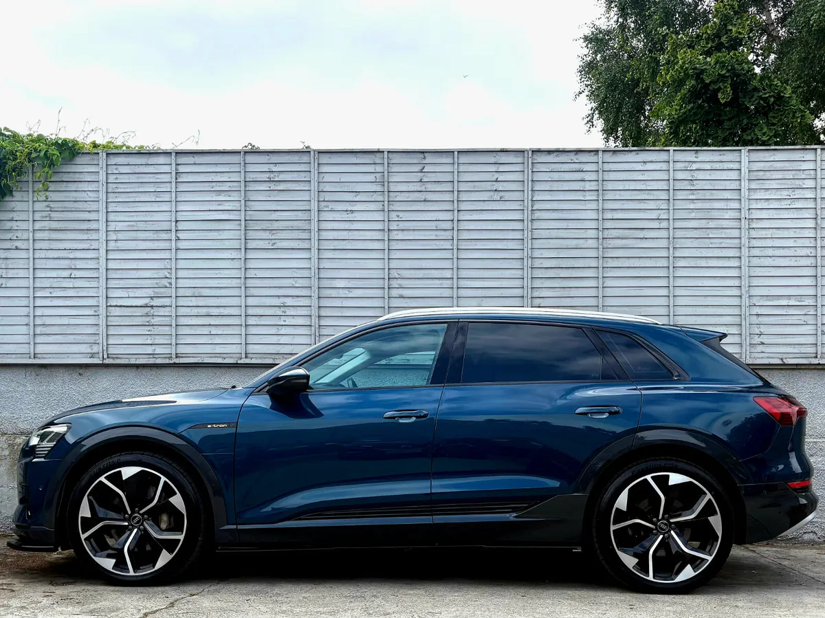 Audi e-tron 2021 / 55 Kwh / LONG RANGE / BODYKIT - Image 4
