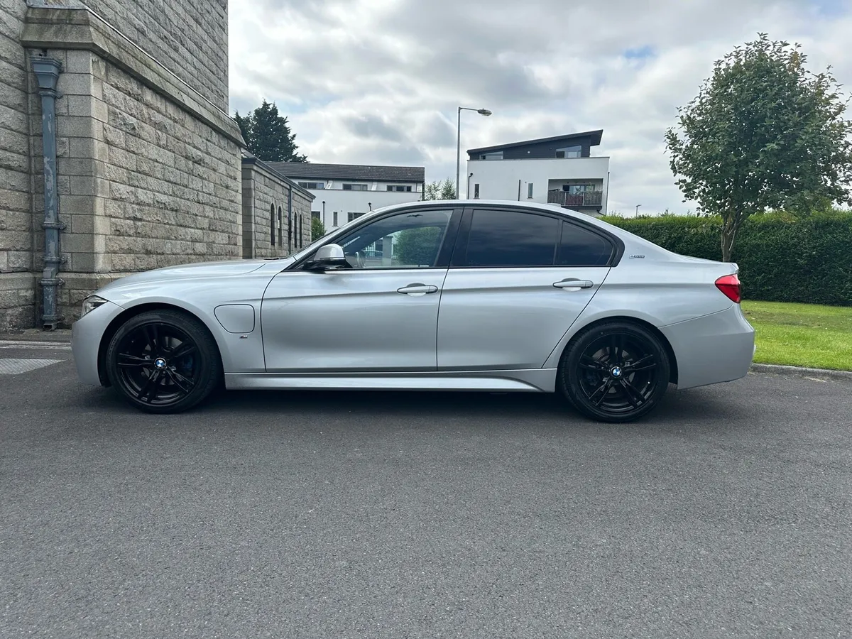 BMW 330e M-Sport Auto - Image 4