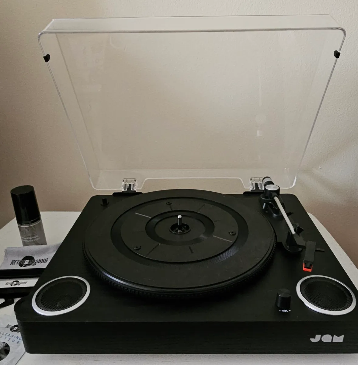 JAM “Play” Turntable + Vinyl Cleaning Kit - Image 2