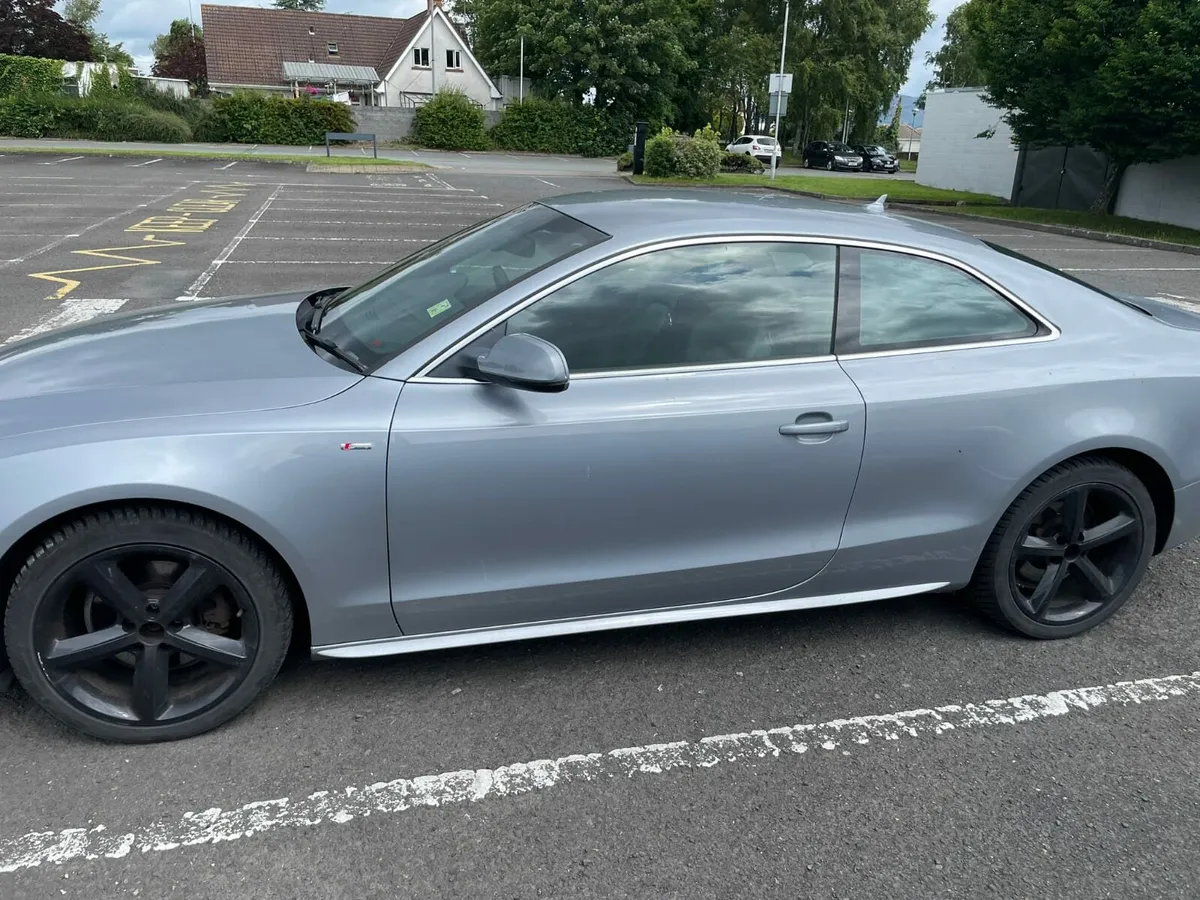 2011 audi A5 Romania reg €1950 - Image 3