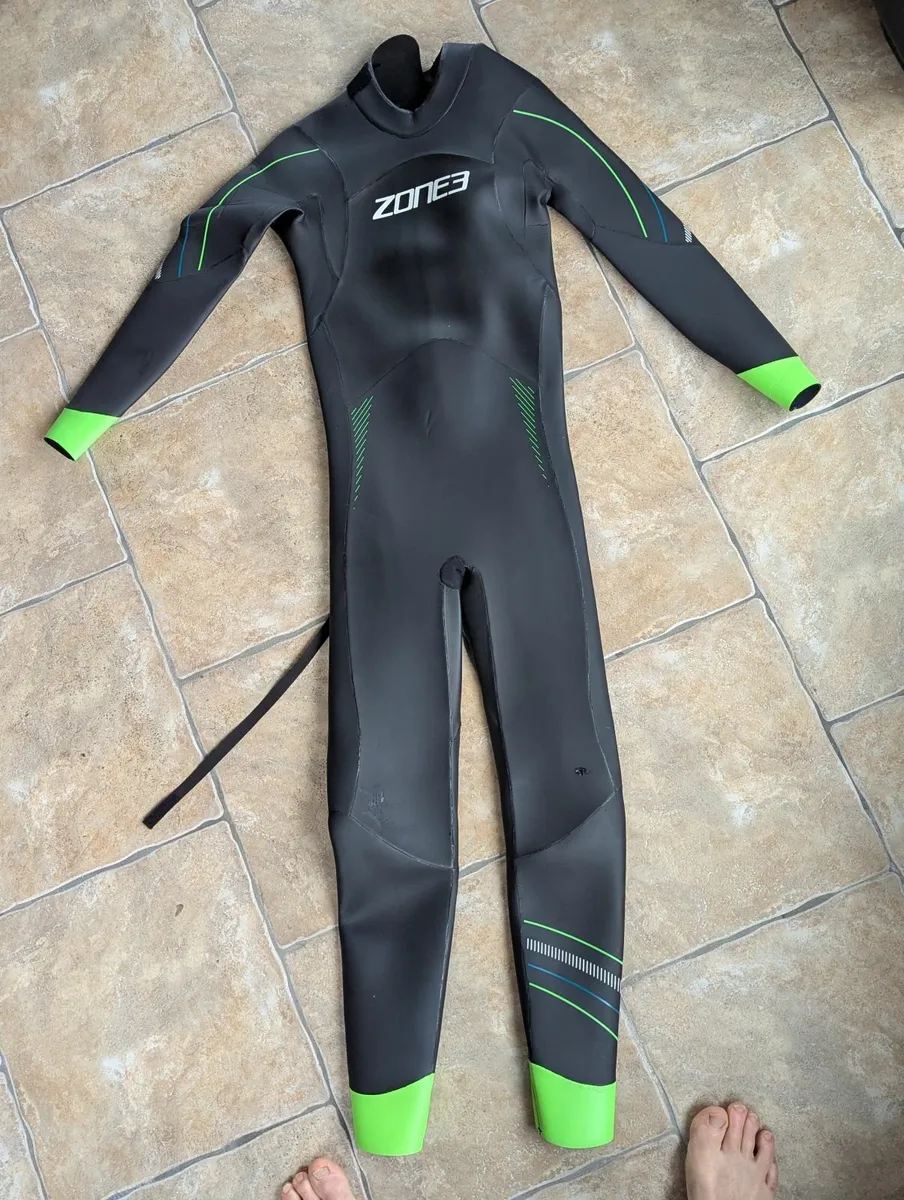 zone 3  azure swimming wetsuit