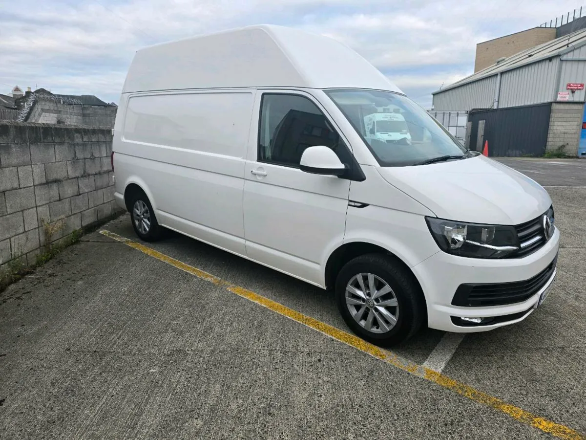Volkswagen Transporter - Image 1