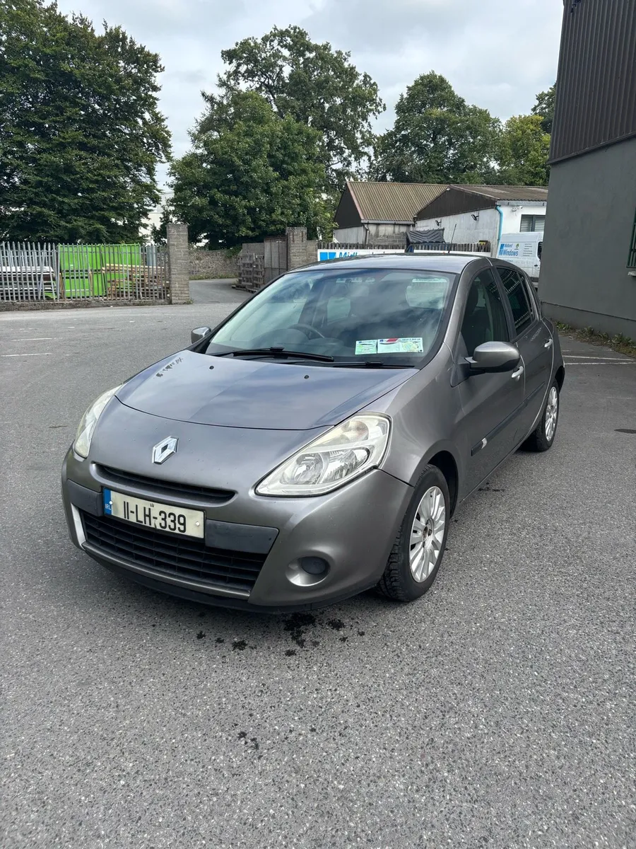 2011 Clio Diesel nct 05/2026 - Image 2
