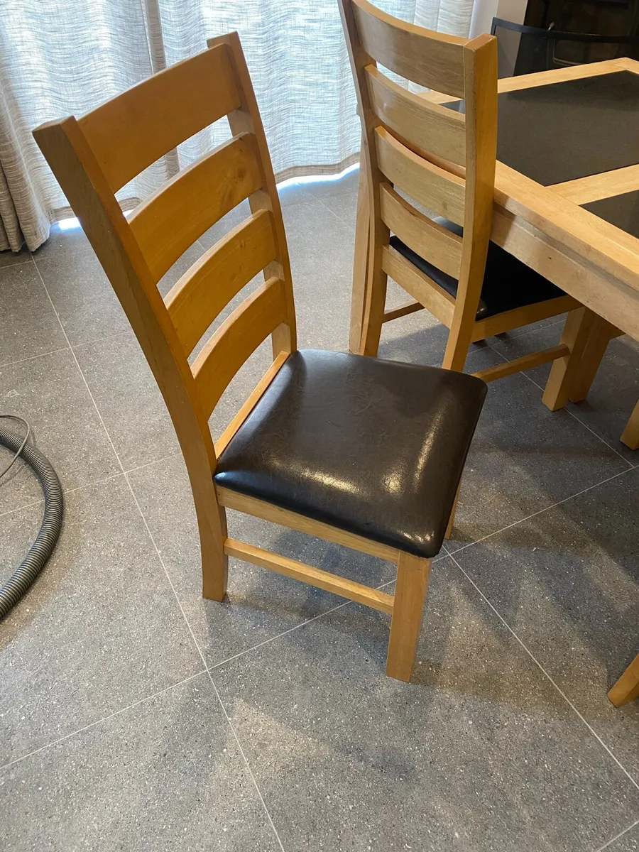 Kitchen table and 6 chairs - Image 3