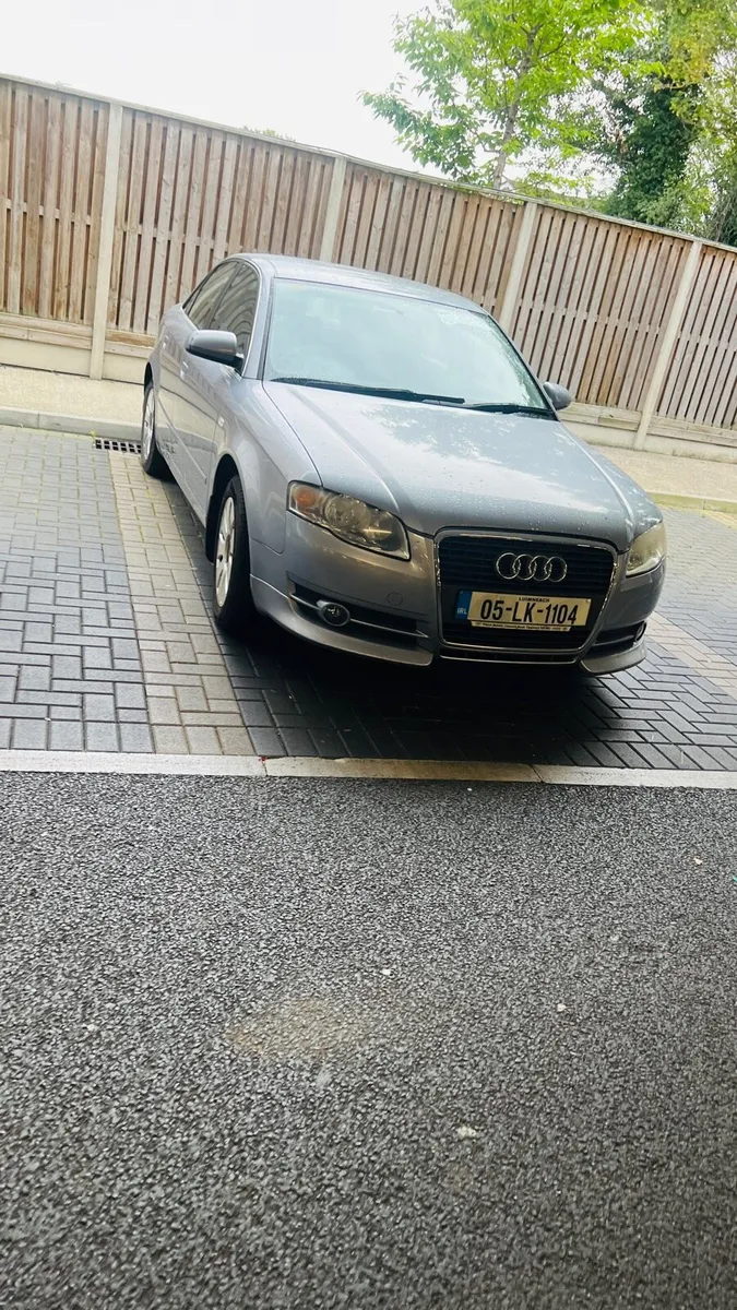 Audi A4 - Image 2