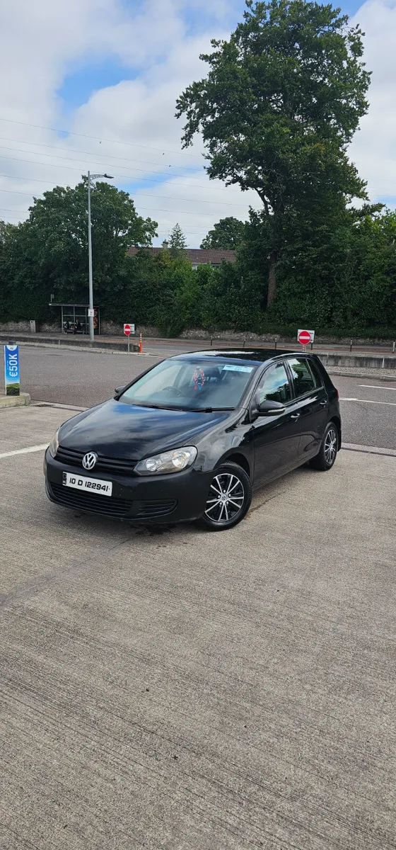 Volkswagen Golf 2010 - Image 1