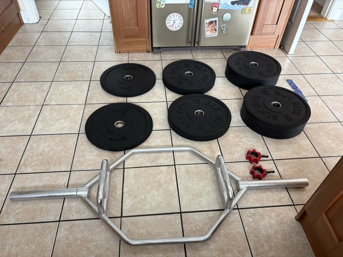 BLK BOX OLYMPIC PLATES AND 30KG HEX SHRUG BAR!! - Image 3