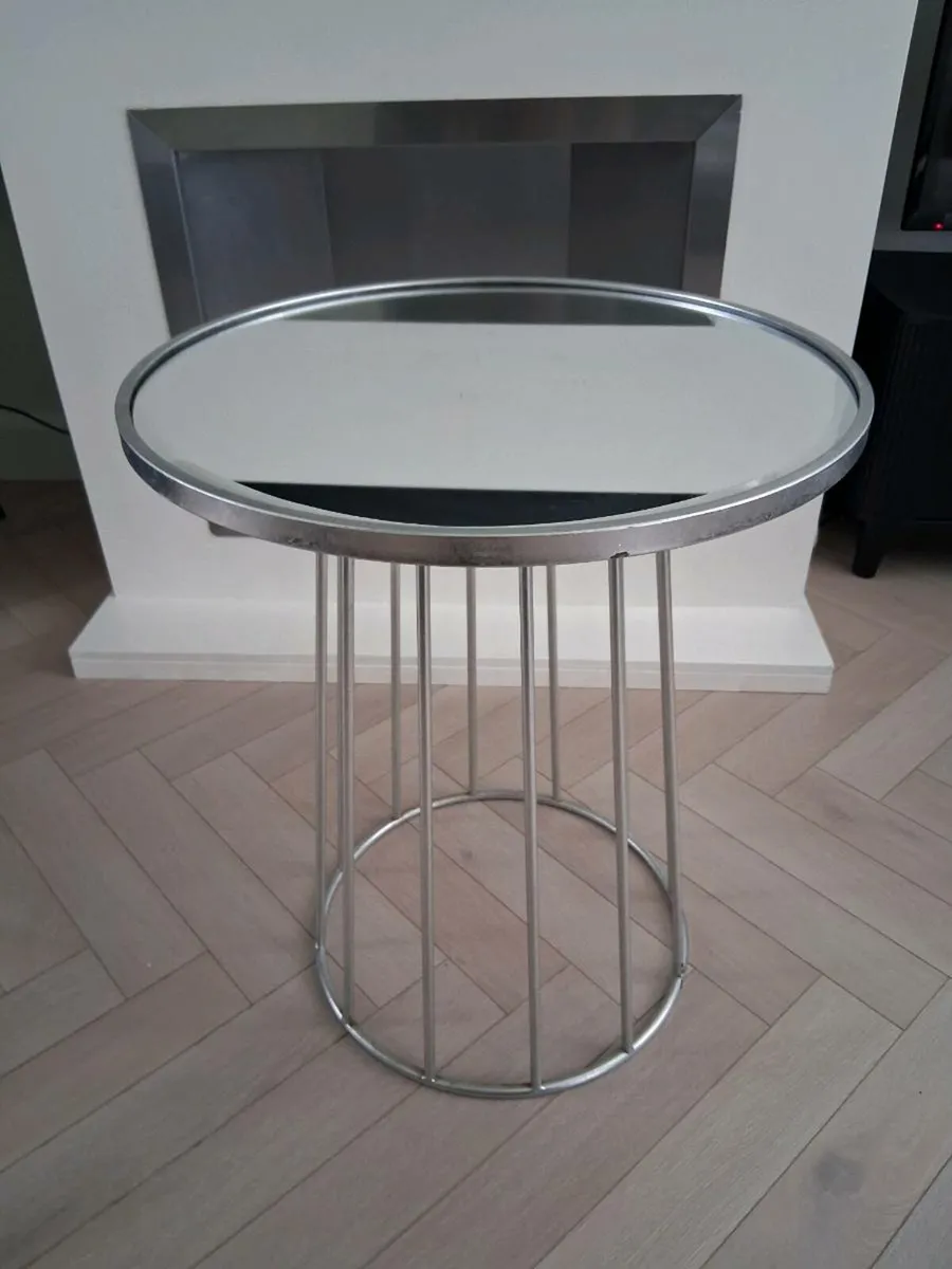 Table stand - Image 2