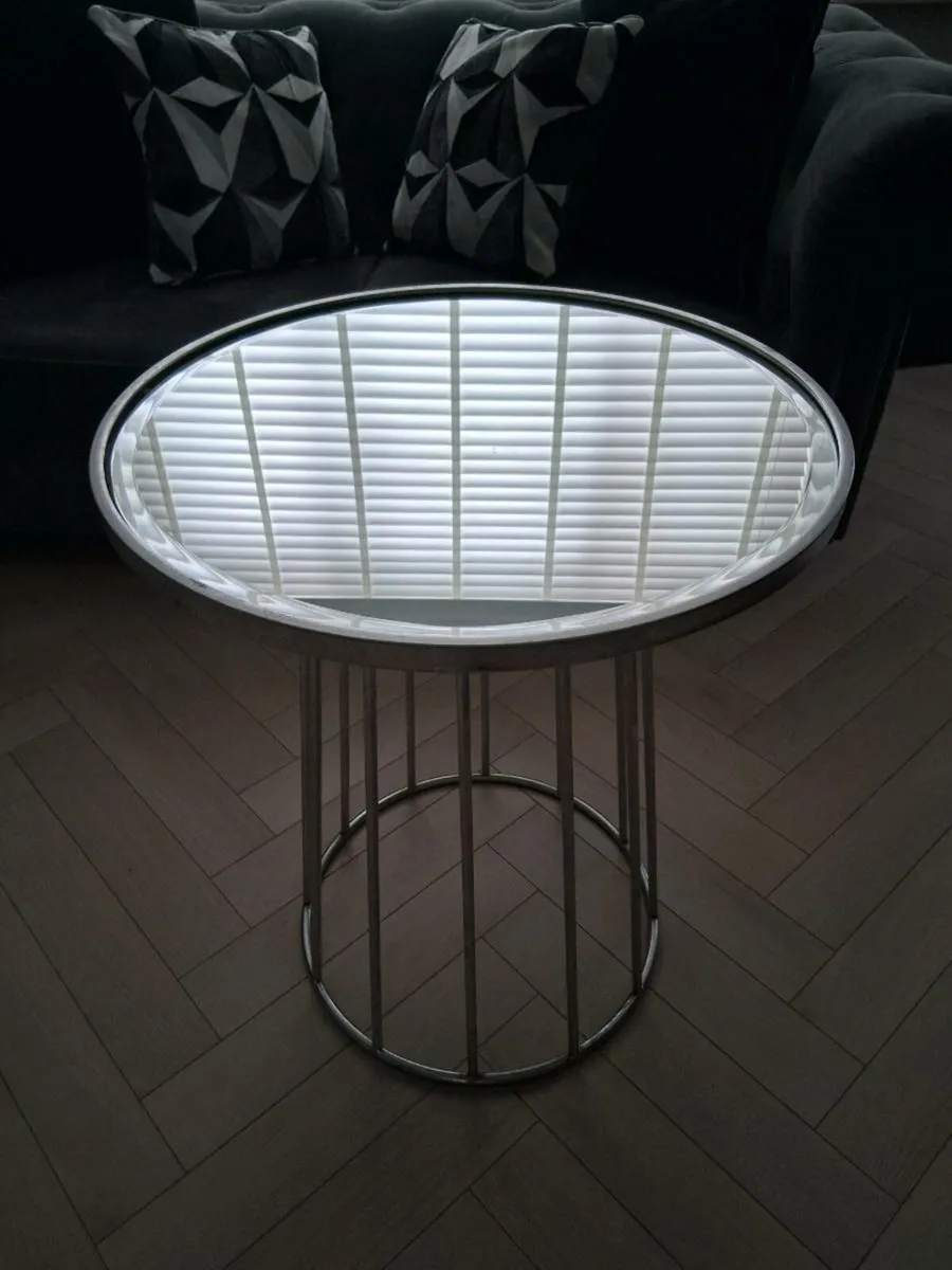 Table stand - Image 3