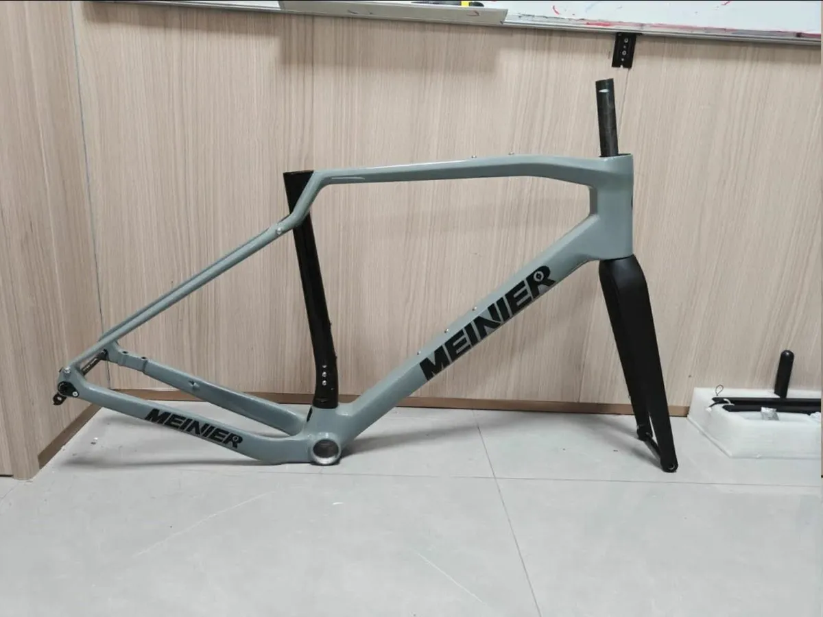 700C Carbon Gravel Bike Frameset - Image 2