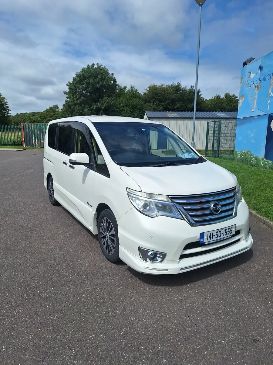 Nissan Serena 2014 2L Hybrid Highway Star - Image 1