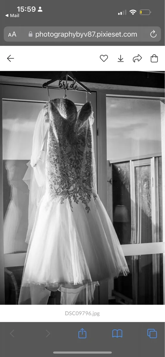Wedding dress - Image 1