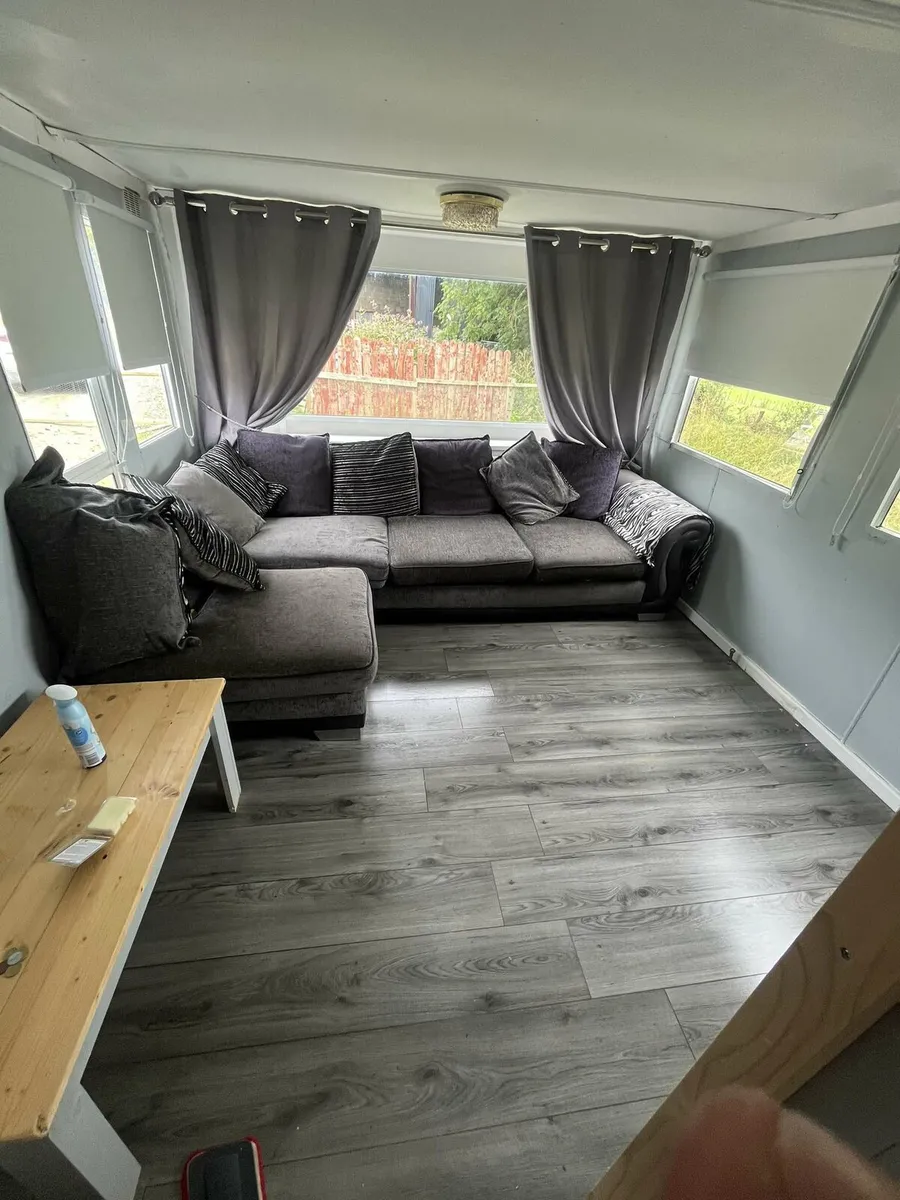 Mobile home - Image 1