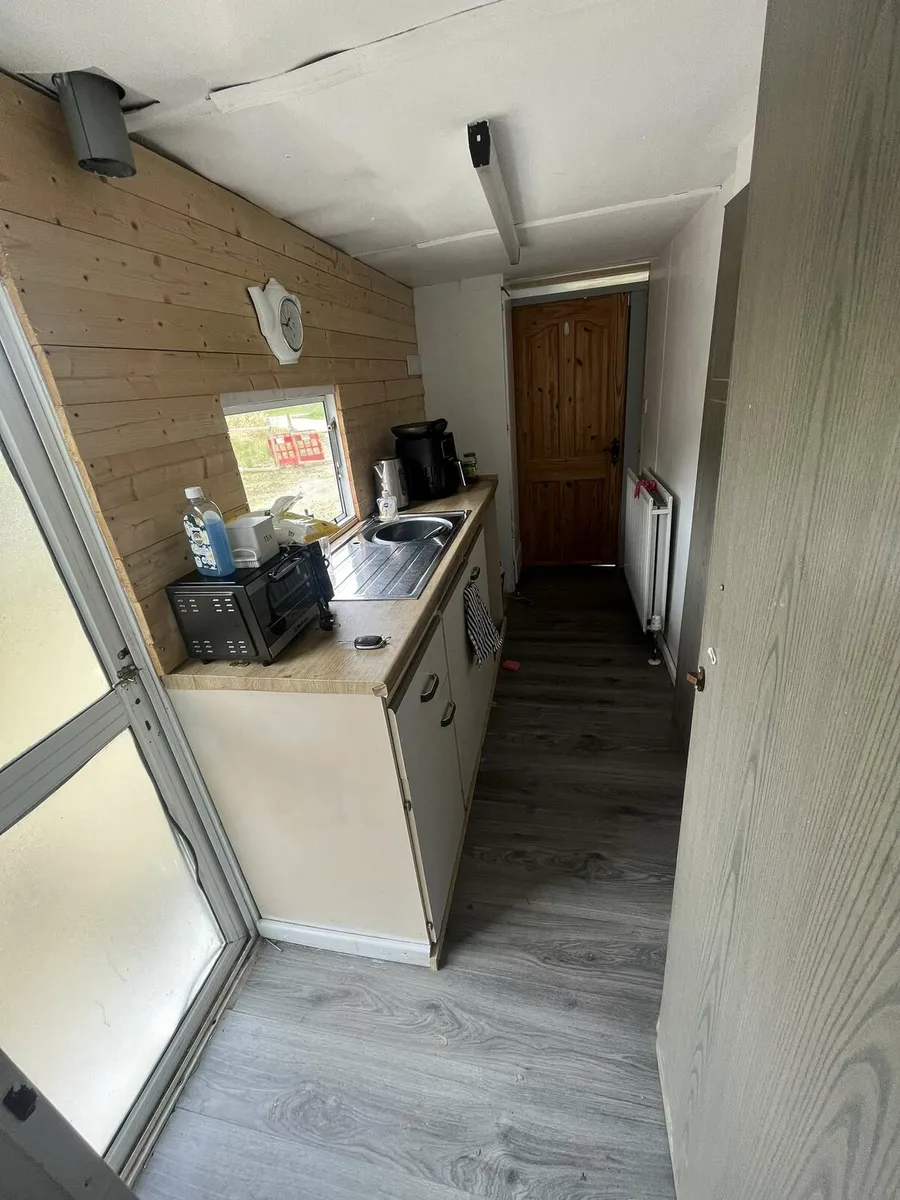 Mobile home - Image 2