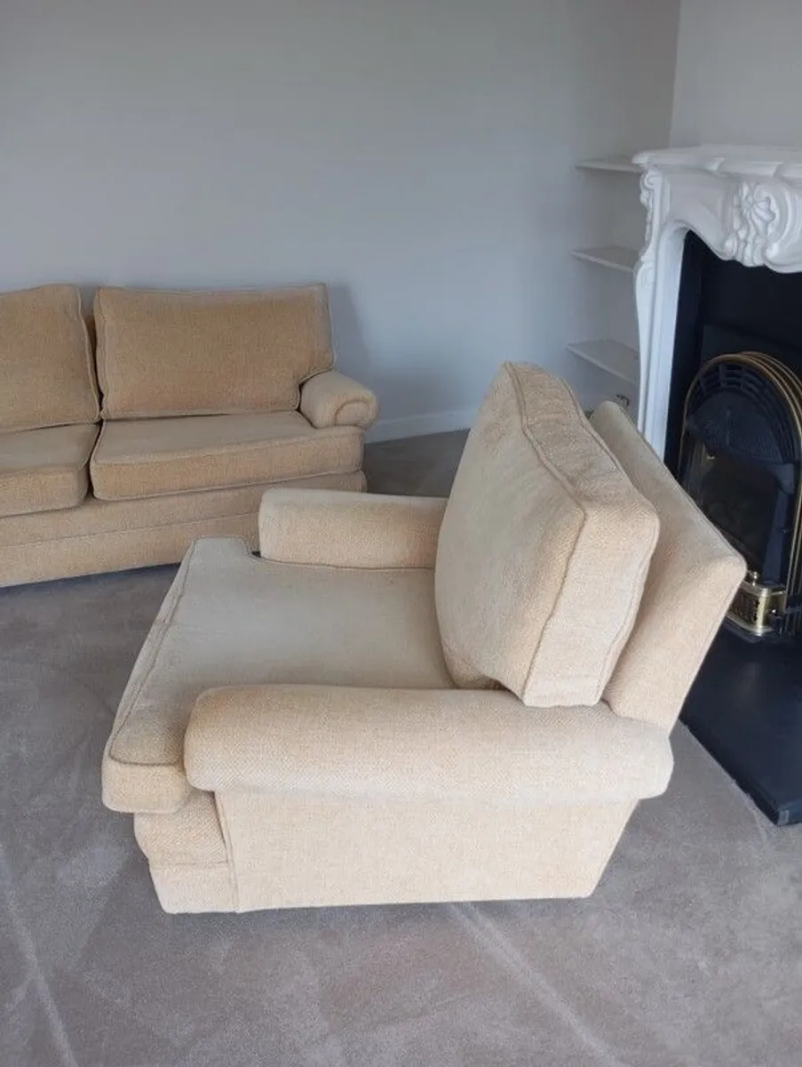 3 seater couch & armchairs free - Image 4