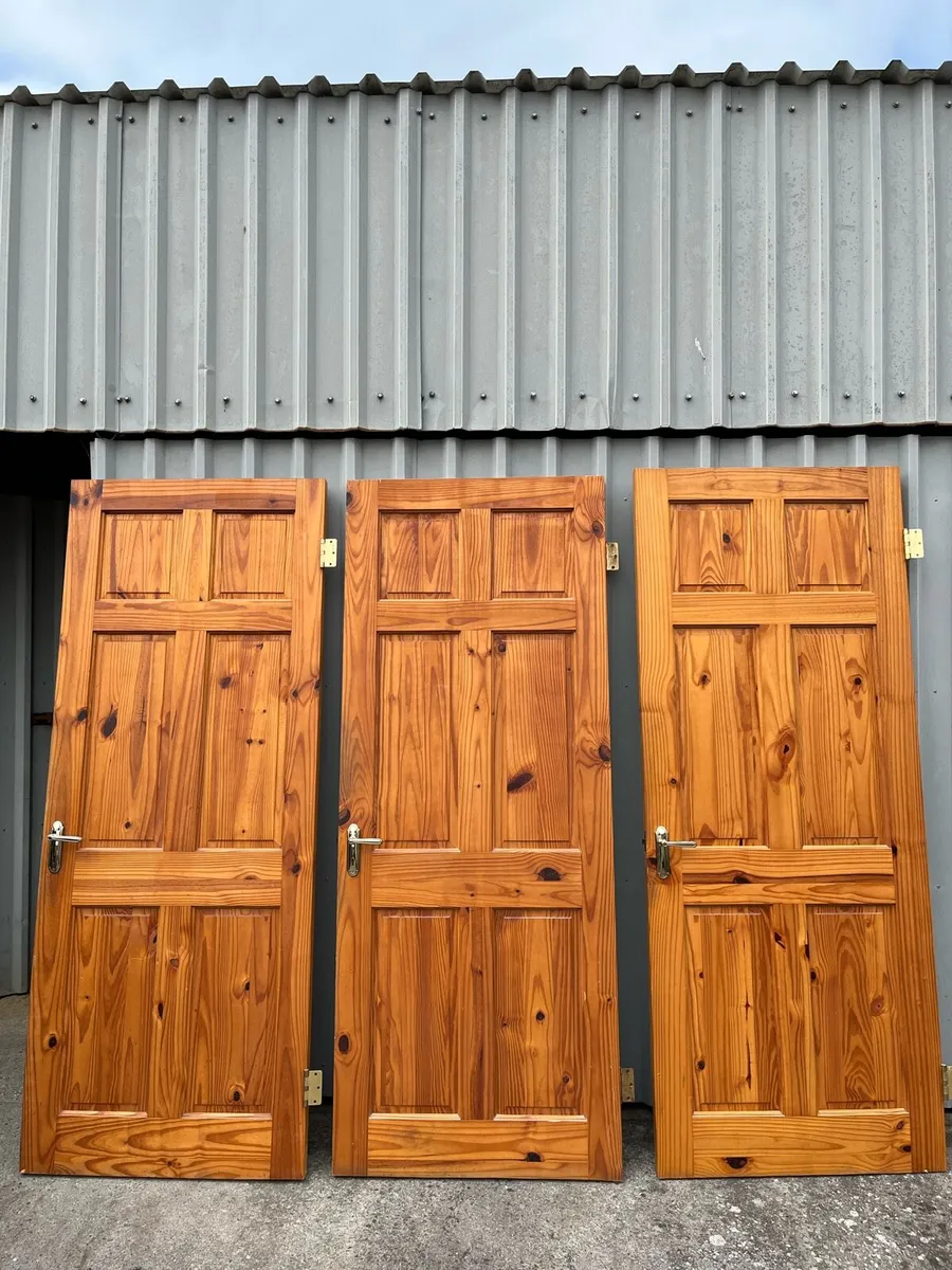 Pine Doors x7 - Image 2