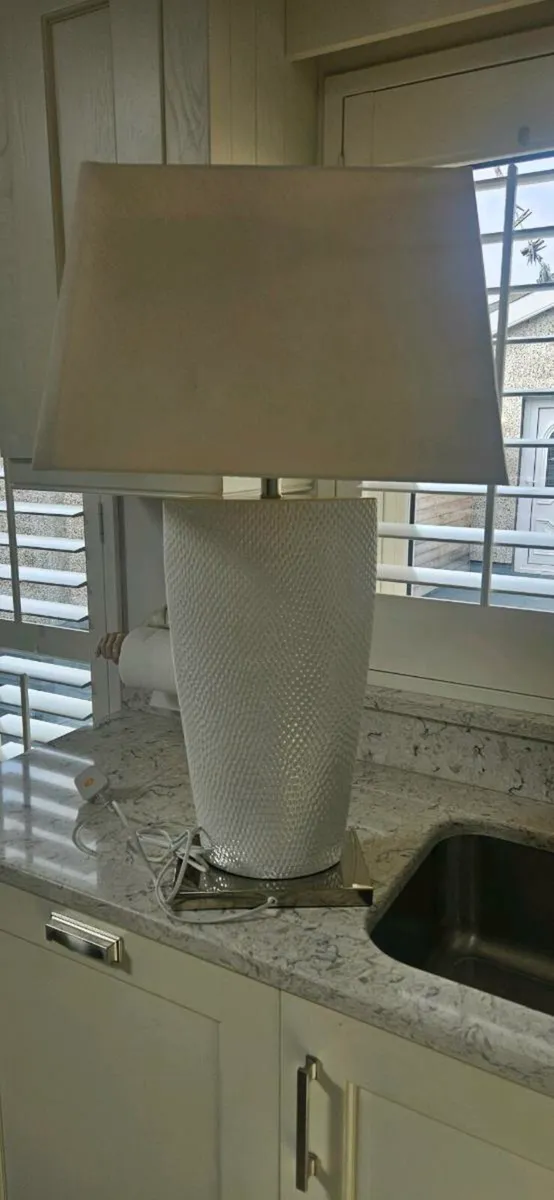 Table lamp - Image 1