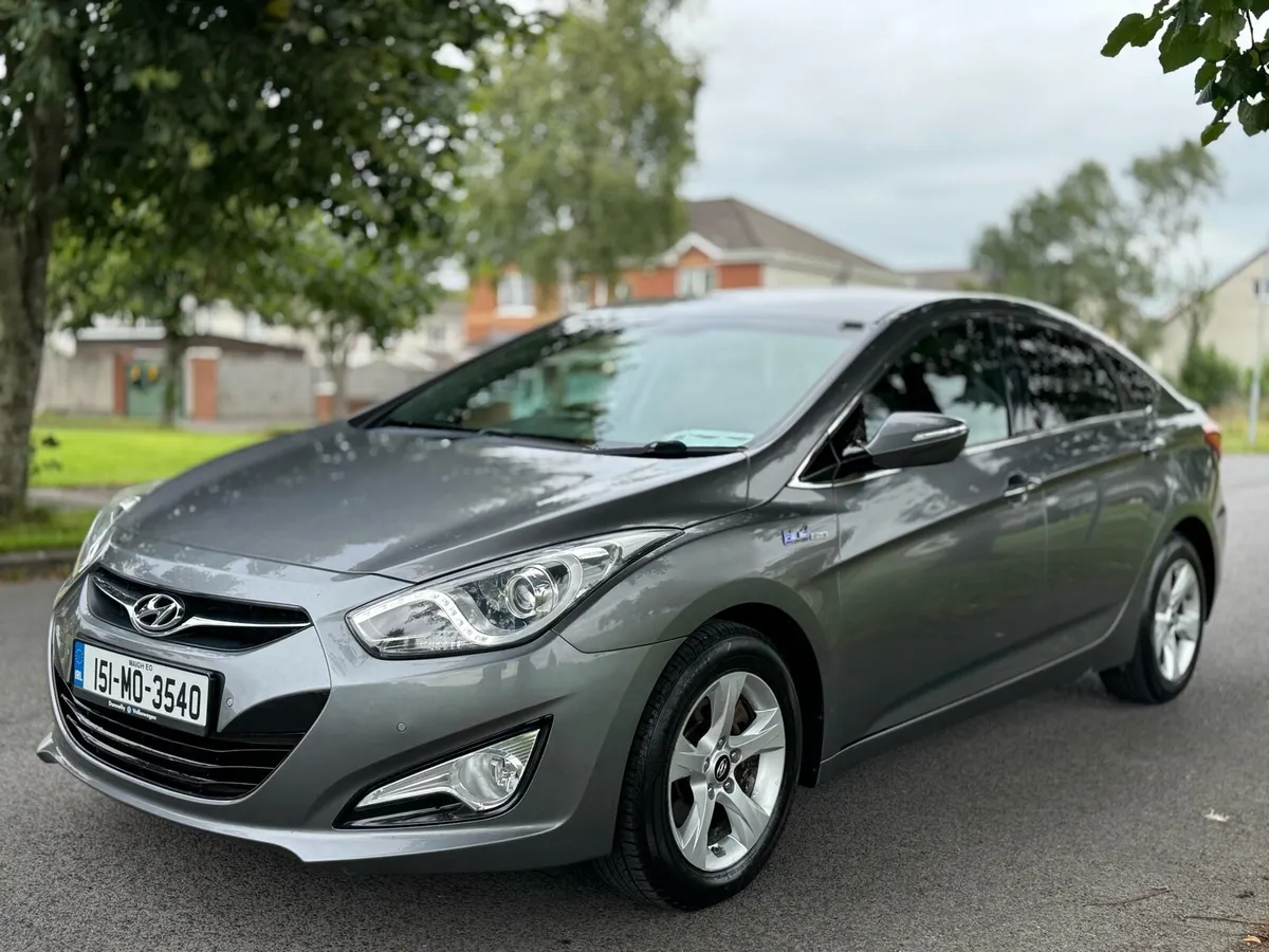 €5450 Hyundai I40 2015 1.7 Diesel Executive Model - Image 1