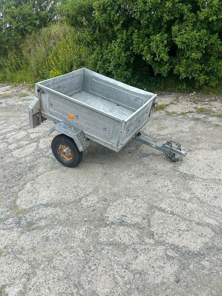 Small camping / tipper trailer - Image 1