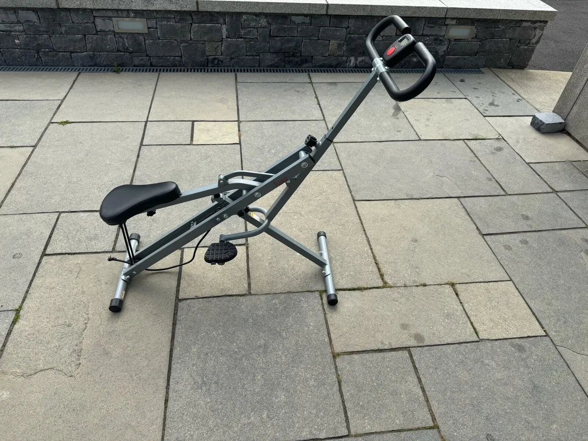 Squat assist row and ride trainer - Image 1