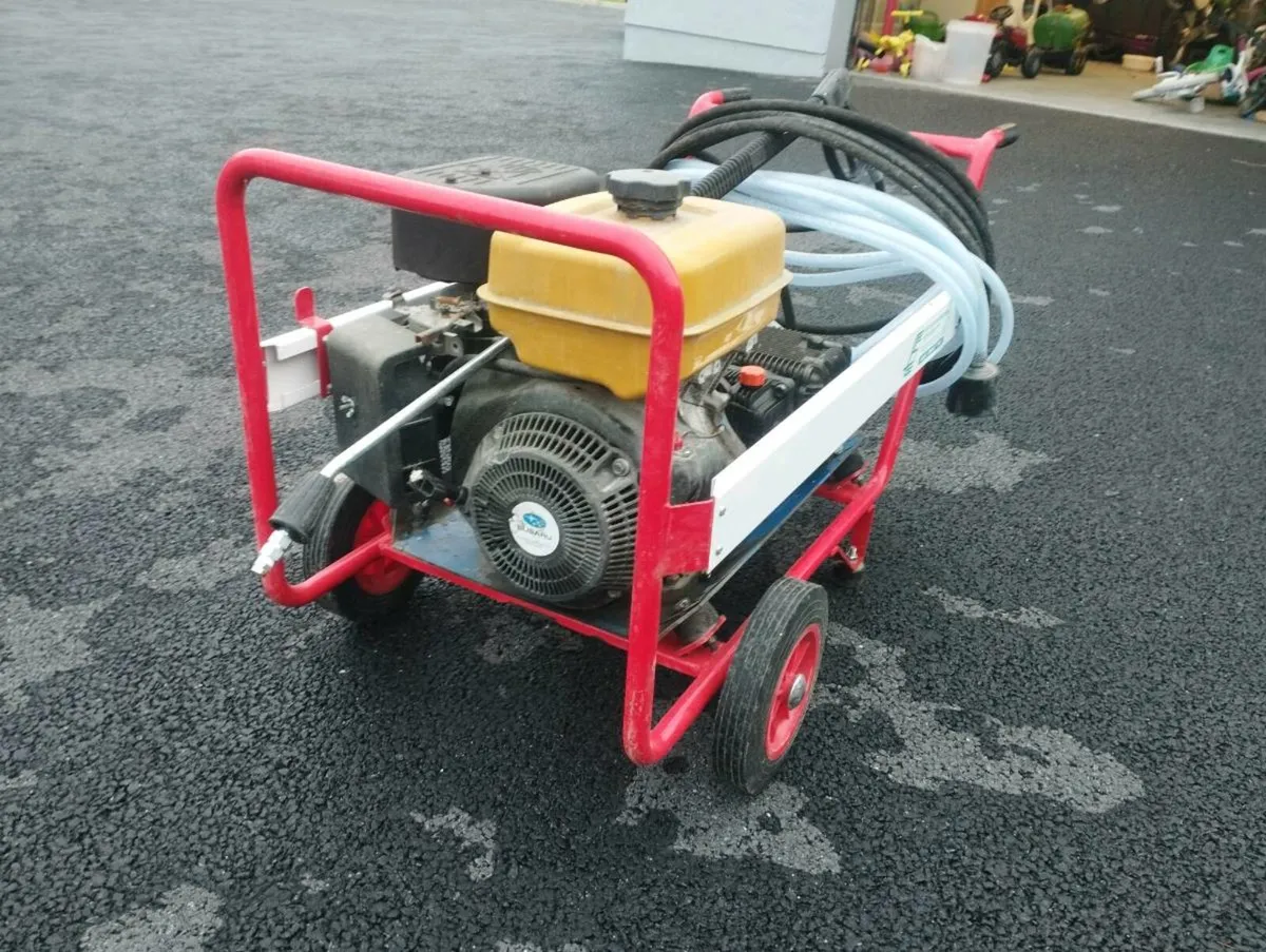 Power washer - Image 2