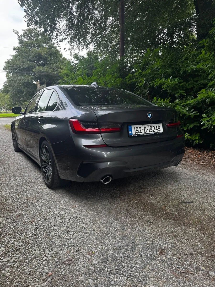 BMW 3 SERIES M SPORT - Image 4
