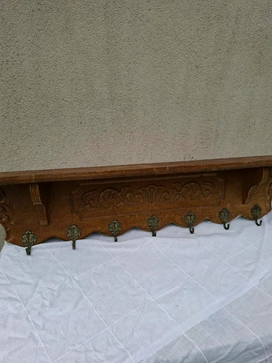 Long engraved vintage wood coat holder - Image 2