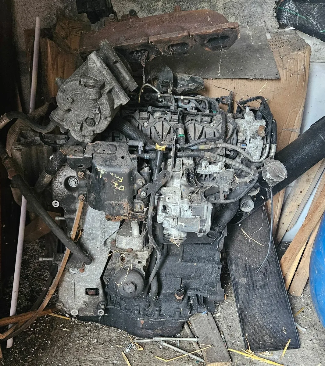 Landrover Freelander2 2.2l engine (snapped belt)