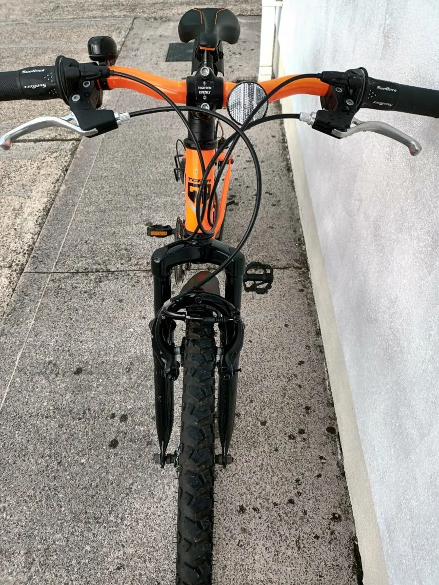Childs bicycle - Image 3
