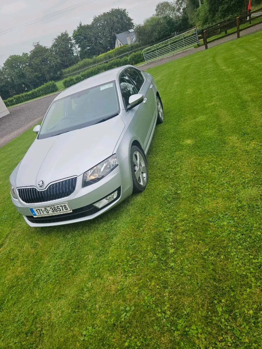 Skoda Octavia STYLE 1.6TDI 90HP 4 Door - Image 1