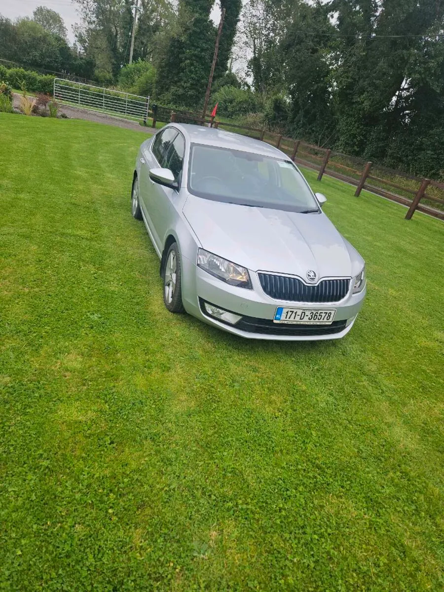 Skoda Octavia STYLE 1.6TDI 90HP 4 Door - Image 3