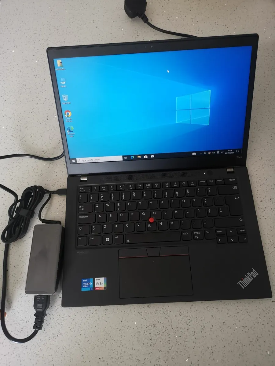 Lenovo i7 laptop touch screen - Image 1