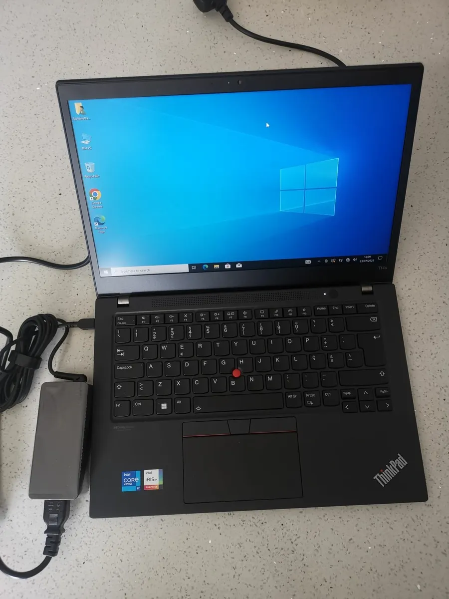 Lenovo i7 laptop touch screen - Image 3