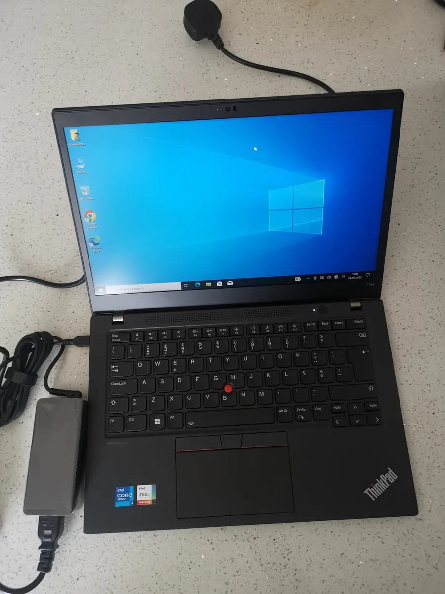 Lenovo i7 laptop touch screen - Image 4