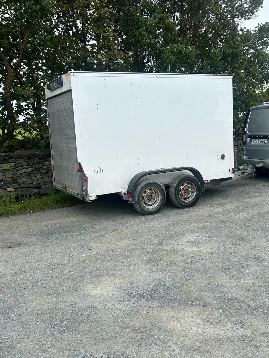 Ifor Williams box trailer 10 ft x5 ft roller door - Image 2