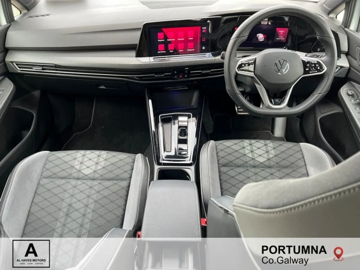 Volkswagen Golf Automatic 2.0 TDI 150HP R-line - Image 2