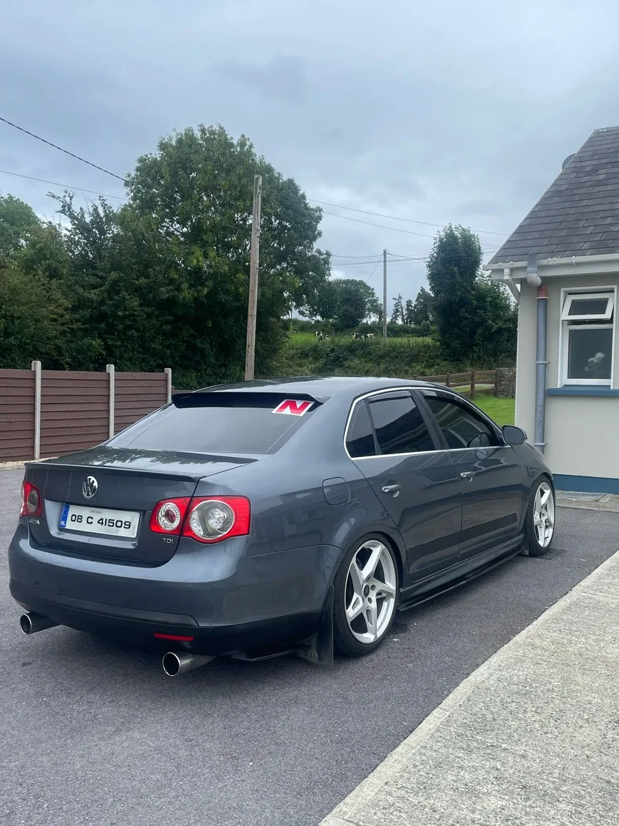 Mk5 Jetta - Image 4