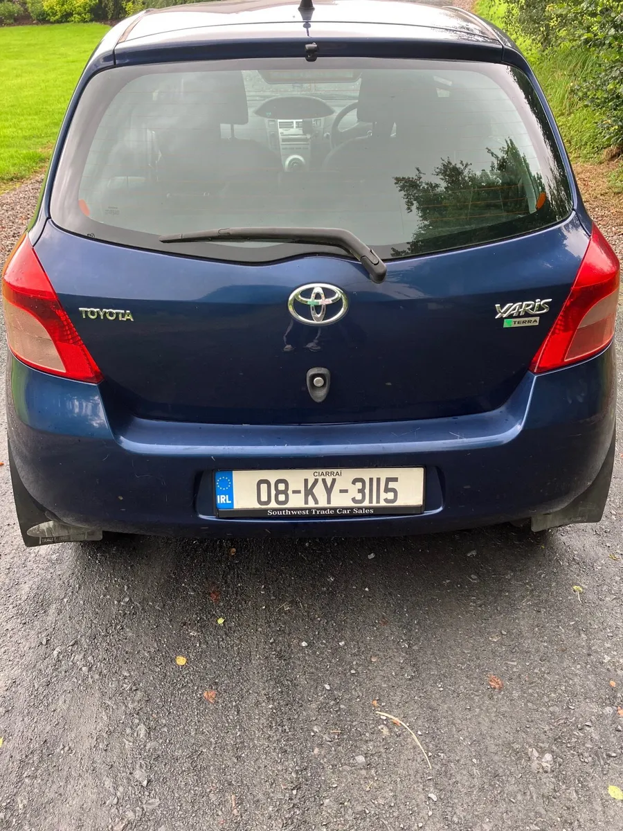 Toyota Yaris 2008 - Image 3